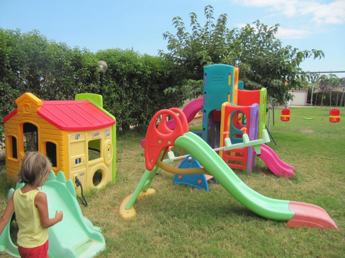 Daniel Studios Kallithea  Bagian luar foto